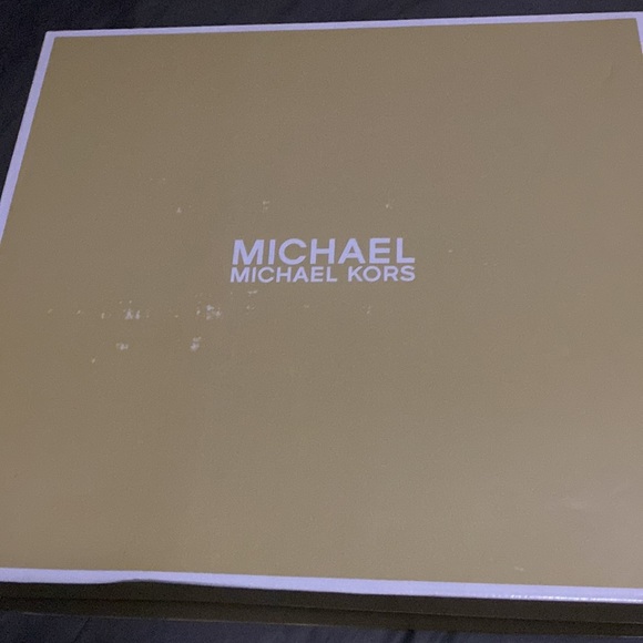 NIB Michael Kors Brooke Bootie - Picture 11 of 13